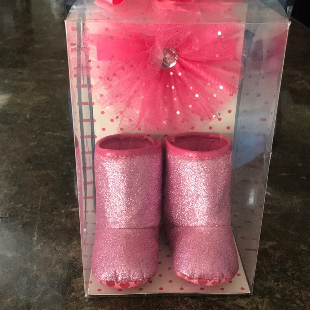 Baby girl glittery boots!